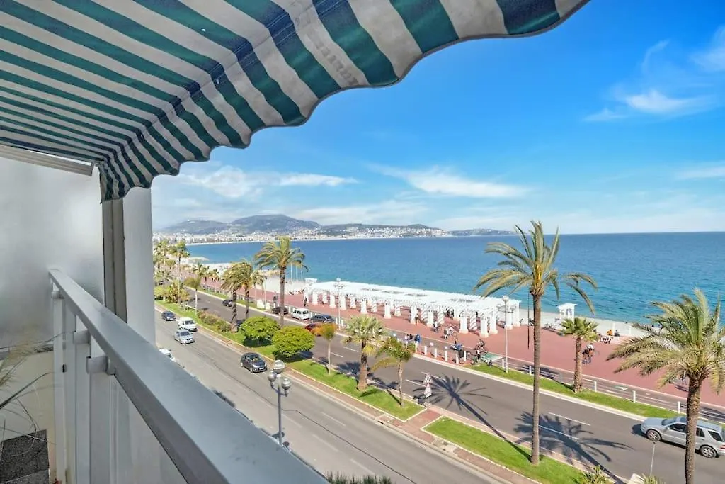 La Prom - A Two Bedroom Apartment With A Sea View Nice