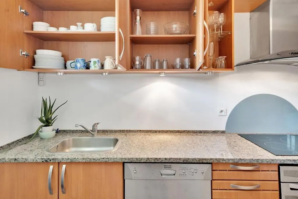 La Prom - A Two Bedroom Apartment With A Sea View Nice