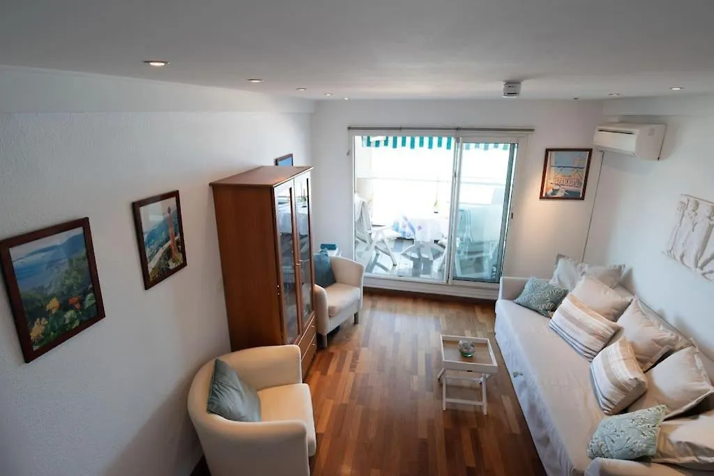 La Prom - A Two Bedroom Apartment With A Sea View Nice