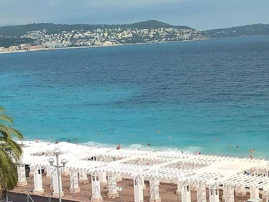La Prom - A Two Bedroom Apartment With A Sea View Nice
